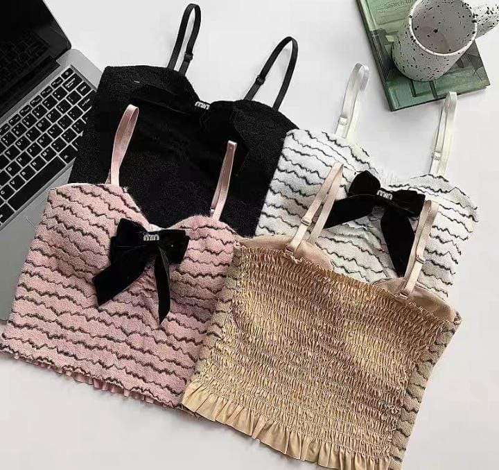 توب قصير بفيونكه