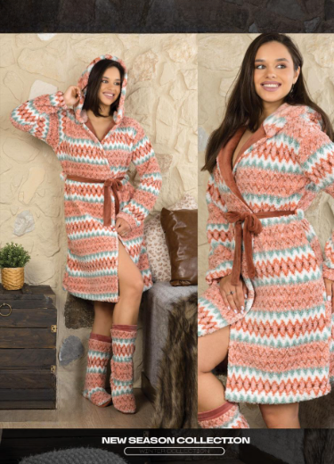 روب بولار قصير بالحذاء