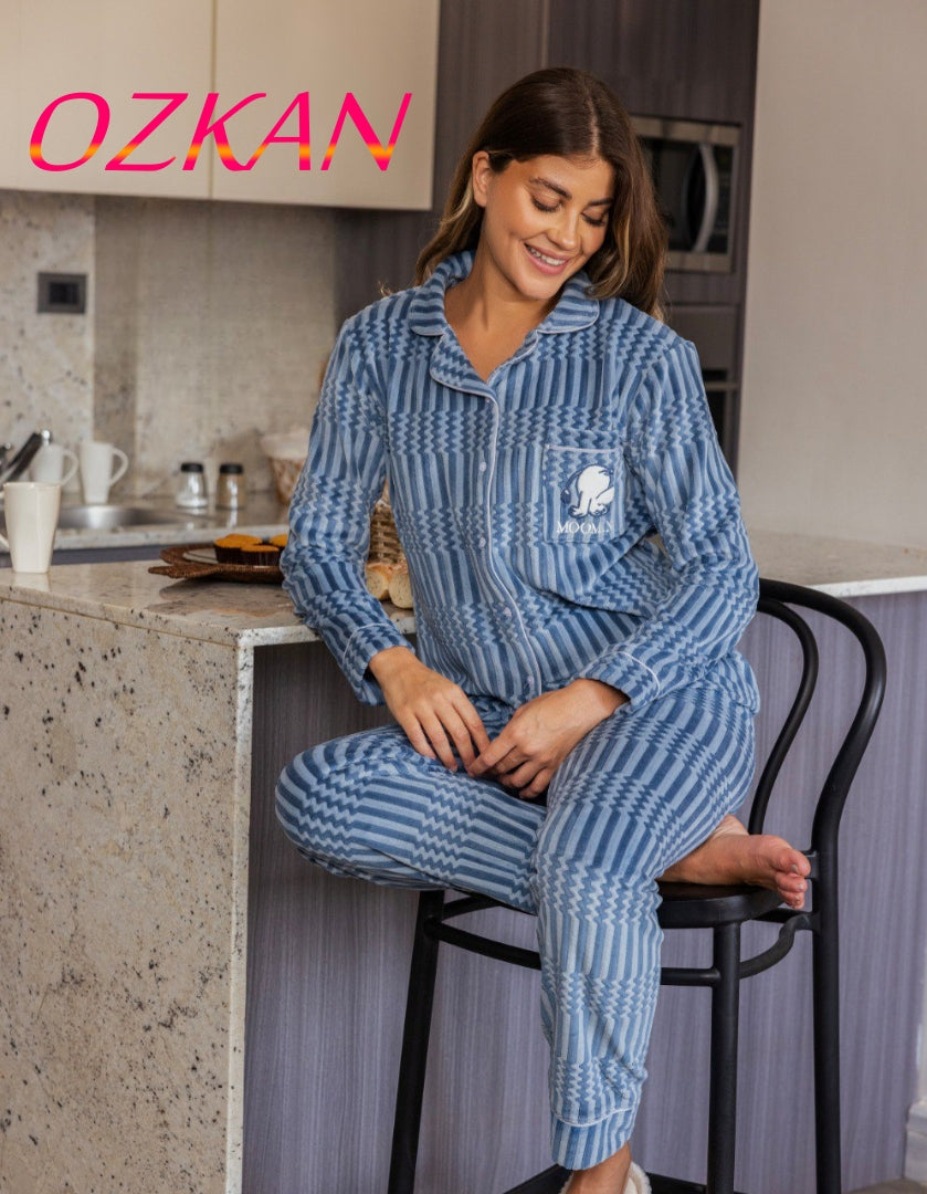 بيجامه قطيفه بزراير