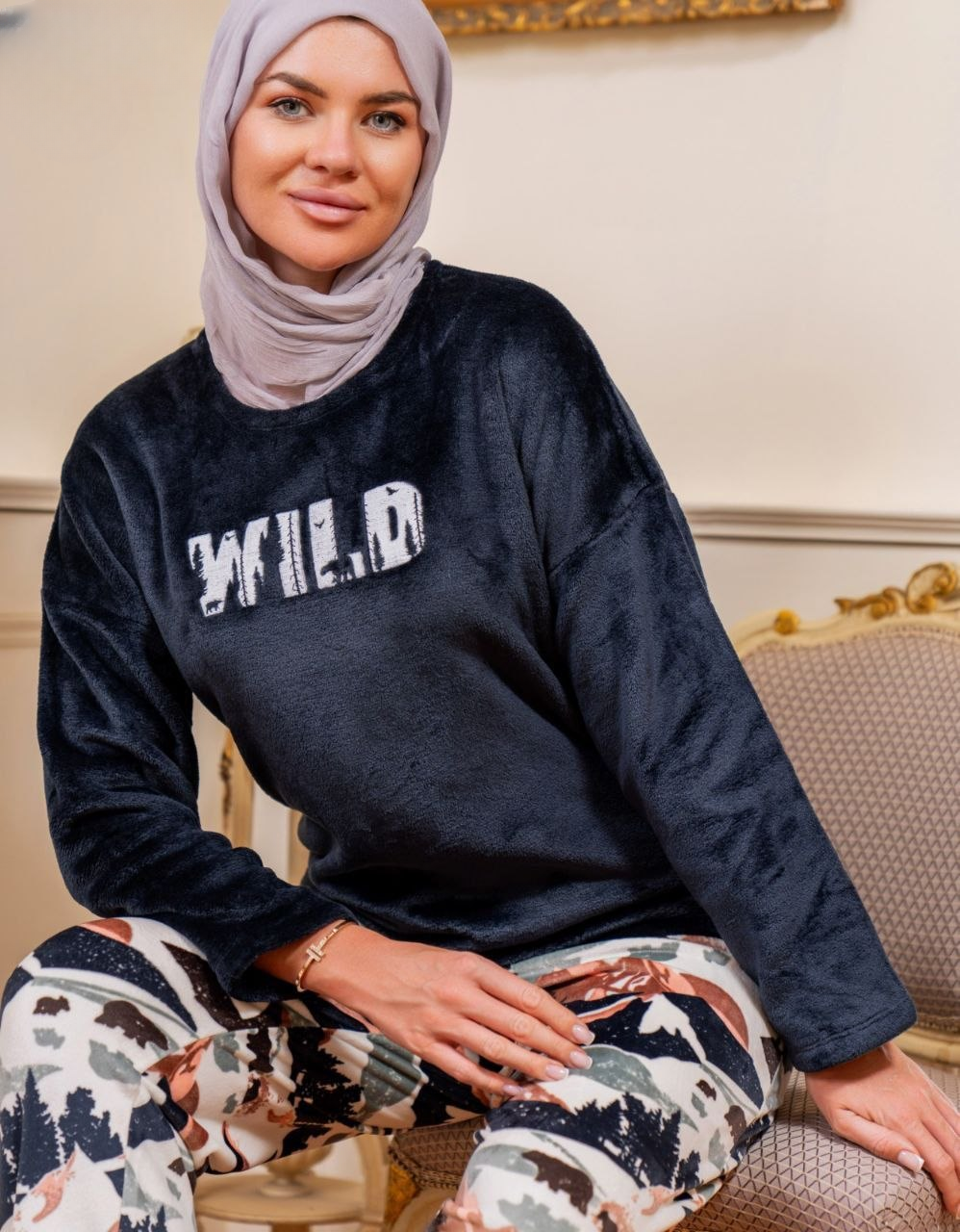 بيجامه قطيفه تطريز